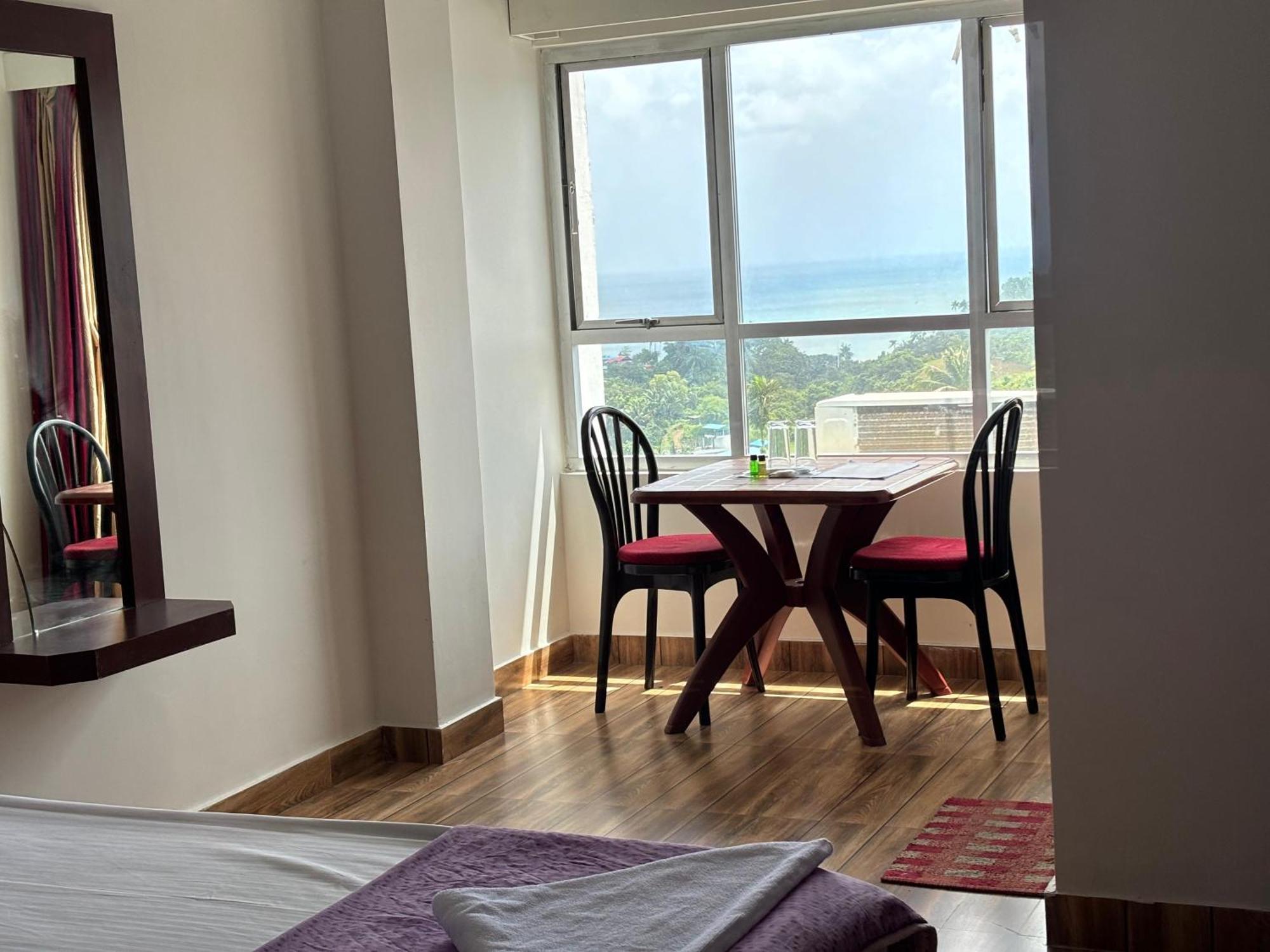 The Tamarind Tree Hotel & Restaurant Shadipur Εξωτερικό φωτογραφία